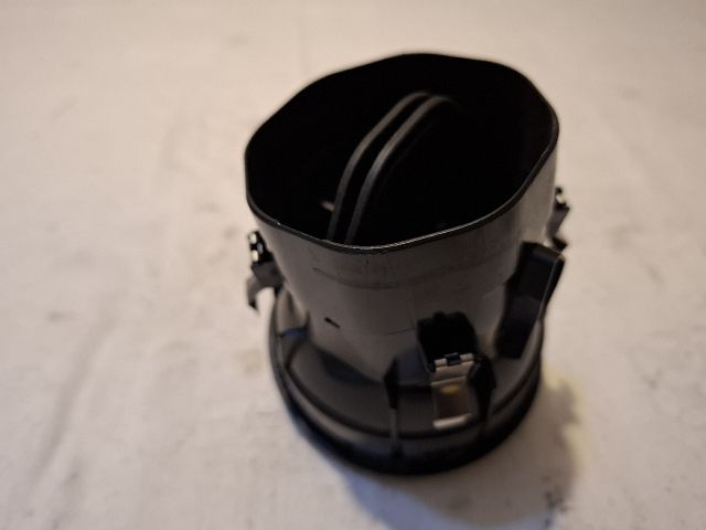 bontott MERCEDES-BENZ B-CLASS Középső Szellőző