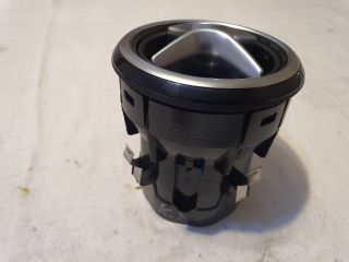 bontott MERCEDES-BENZ B-CLASS Középső Szellőző