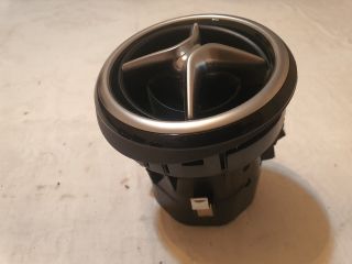 bontott MERCEDES-BENZ B-CLASS Középső Szellőző