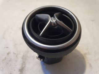 bontott MERCEDES-BENZ B-CLASS Középső Szellőző