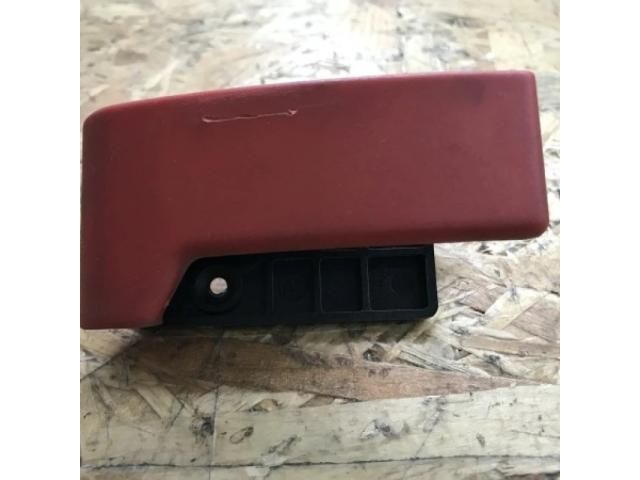 bontott MERCEDES-BENZ B-CLASS Motorháztető Nyitó Kar / Gomb