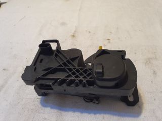 bontott MERCEDES-BENZ B-CLASS Motorháztető Zárszerkezet