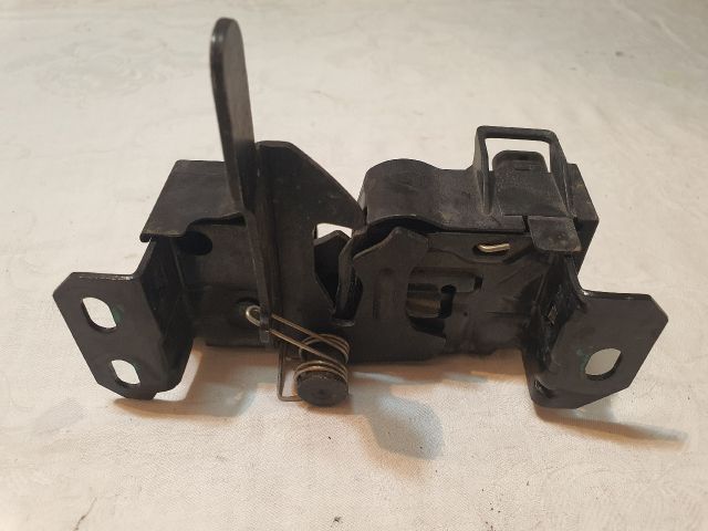 bontott MERCEDES-BENZ B-CLASS Motorháztető Zárszerkezet