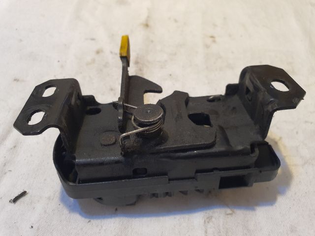 bontott MERCEDES-BENZ B-CLASS Motorháztető Zárszerkezet