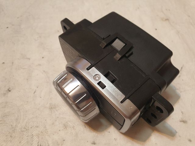 bontott MERCEDES-BENZ B-CLASS Multimédia Vezérlő