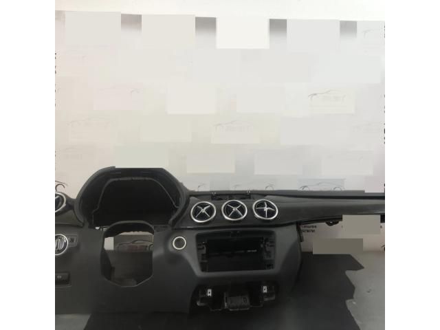 bontott MERCEDES-BENZ B-CLASS Műszerfal Héj