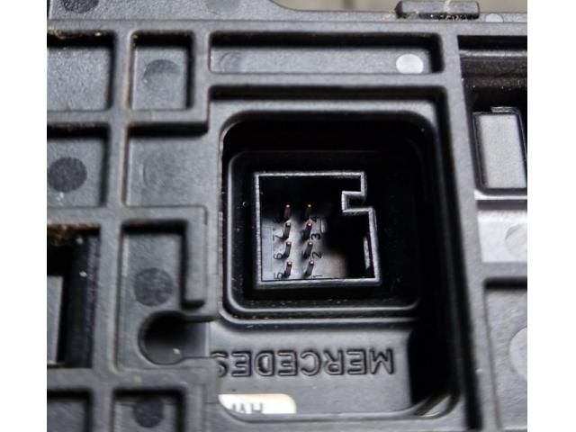 bontott MERCEDES-BENZ B-CLASS Navigációs Fejegység