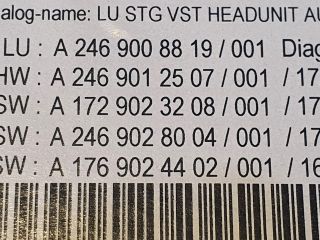 bontott MERCEDES-BENZ B-CLASS Navigációs Fejegység