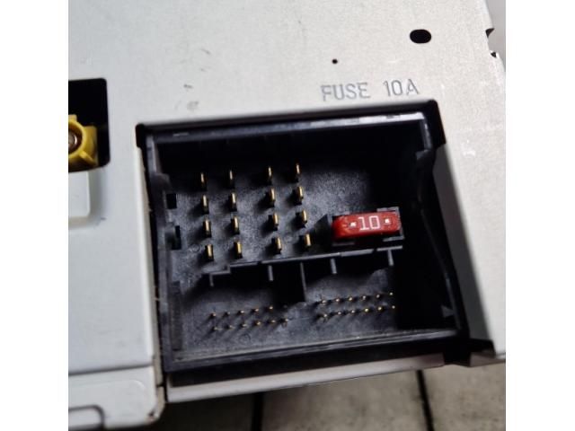 bontott MERCEDES-BENZ B-CLASS Navigációs Fejegység