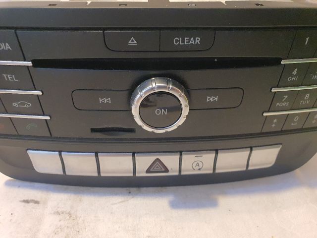 bontott MERCEDES-BENZ B-CLASS Navigációs Fejegység