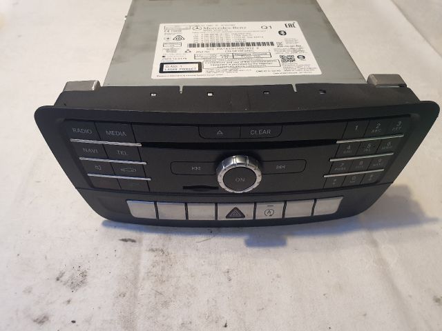 bontott MERCEDES-BENZ B-CLASS Navigációs Fejegység