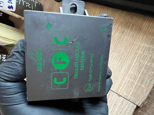 bontott MERCEDES-BENZ B-CLASS Vonóhorog Elektronika