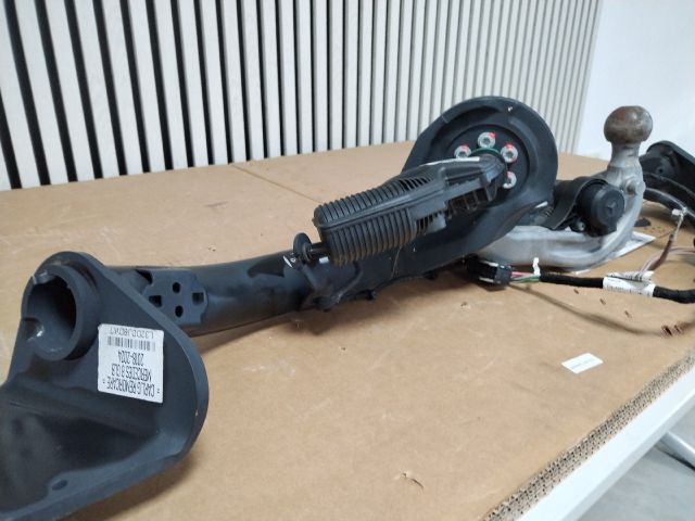 bontott MERCEDES-BENZ B-CLASS Vonóhorog