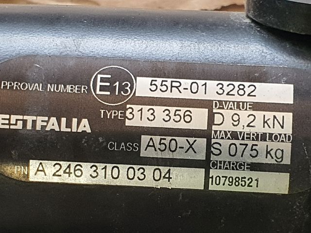 bontott MERCEDES-BENZ B-CLASS Vonóhorog