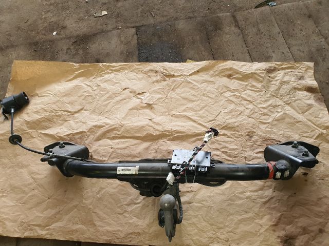 bontott MERCEDES-BENZ B-CLASS Vonóhorog