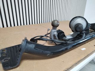 bontott MERCEDES-BENZ B-CLASS Vonóhorog