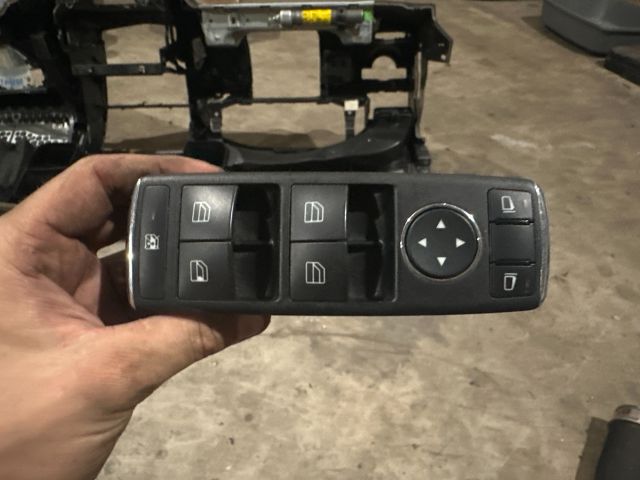 bontott MERCEDES-BENZ C-CLASS Ablakemelő és Tükör Kapcsoló