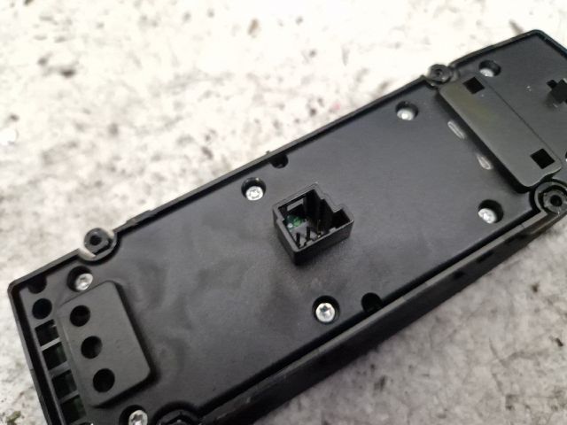 bontott MERCEDES-BENZ C-CLASS Ablakemelő és Tükör Kapcsoló