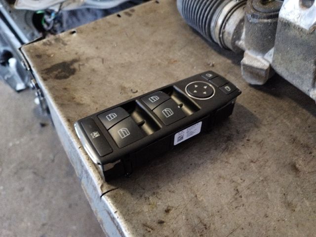 bontott MERCEDES-BENZ C-CLASS Ablakemelő és Tükör Kapcsoló