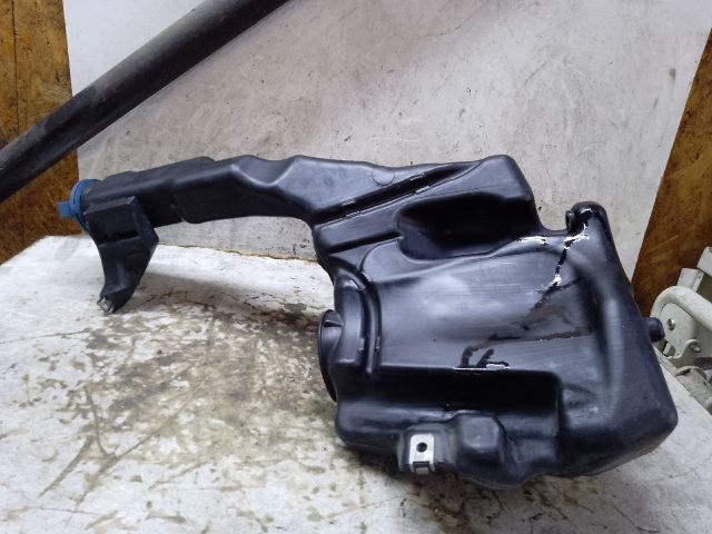 bontott MERCEDES-BENZ C-CLASS Ablakmosó Tartály