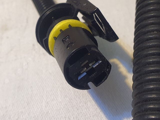 bontott MERCEDES-BENZ C-CLASS Akkumulátor Saru Elektronikával