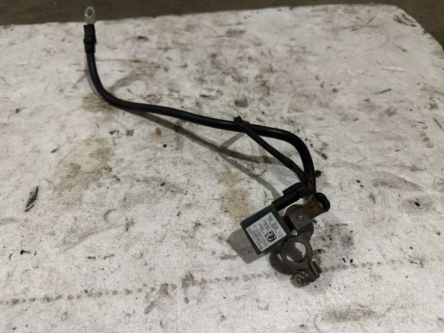 bontott MERCEDES-BENZ C-CLASS Akkumulátor Saru Elektronikával