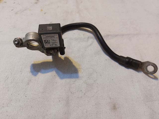 bontott MERCEDES-BENZ C-CLASS Akkumulátor Saru Elektronikával