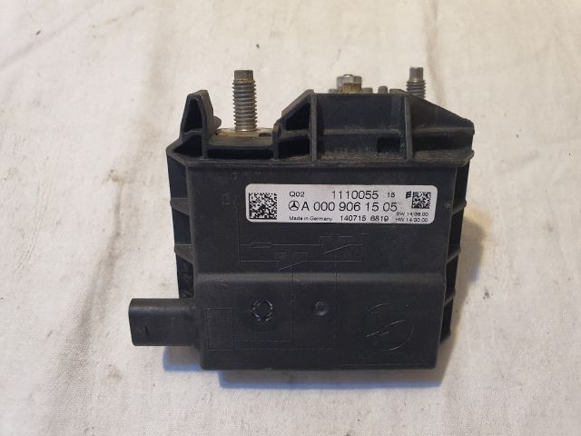 bontott MERCEDES-BENZ C-CLASS Akkumulátor Saru Elektronikával