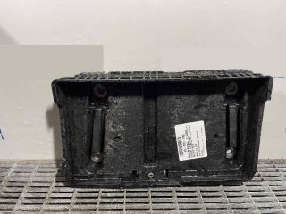 bontott MERCEDES-BENZ C-CLASS Akkumulátor Tartó