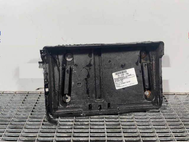 bontott MERCEDES-BENZ C-CLASS Akkumulátor Tartó