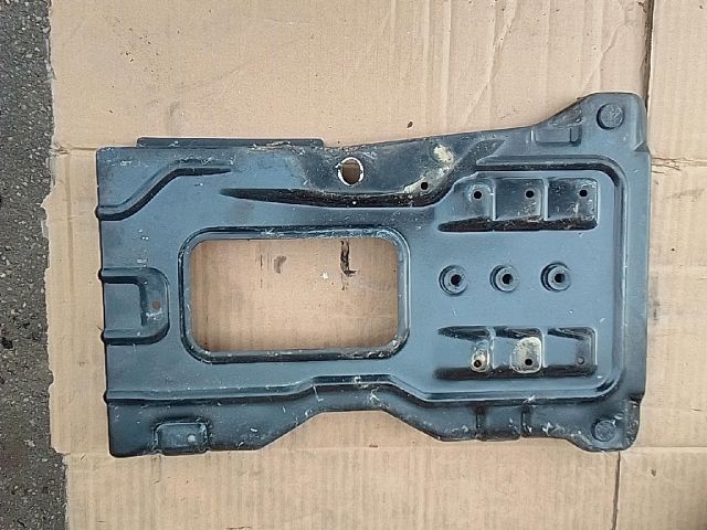 bontott MERCEDES-BENZ C-CLASS Akkumulátor Tartó