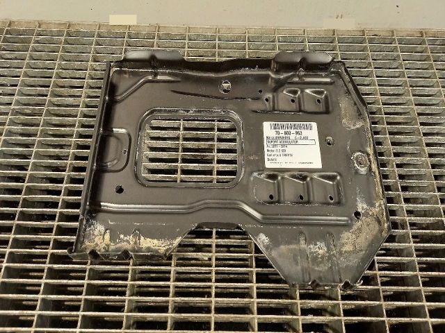 bontott MERCEDES-BENZ C-CLASS Akkumulátor Tartó