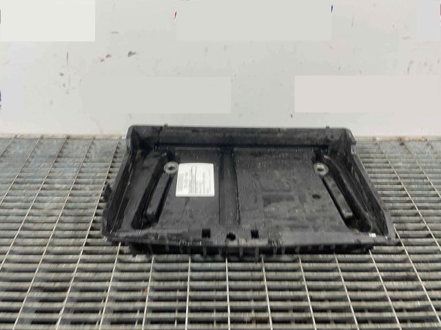 bontott MERCEDES-BENZ C-CLASS Akkumulátor Tartó