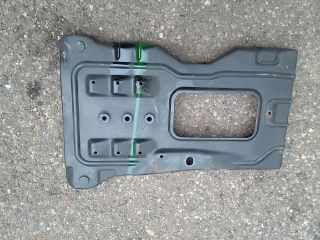 bontott MERCEDES-BENZ C-CLASS Akkumulátor Tartó