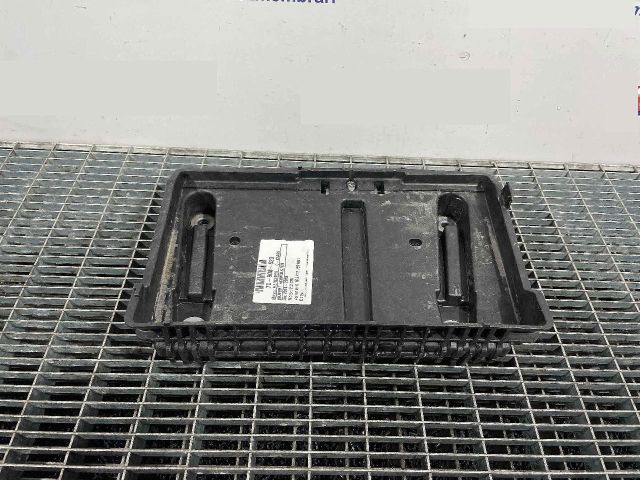 bontott MERCEDES-BENZ C-CLASS Akkumulátor Tartó