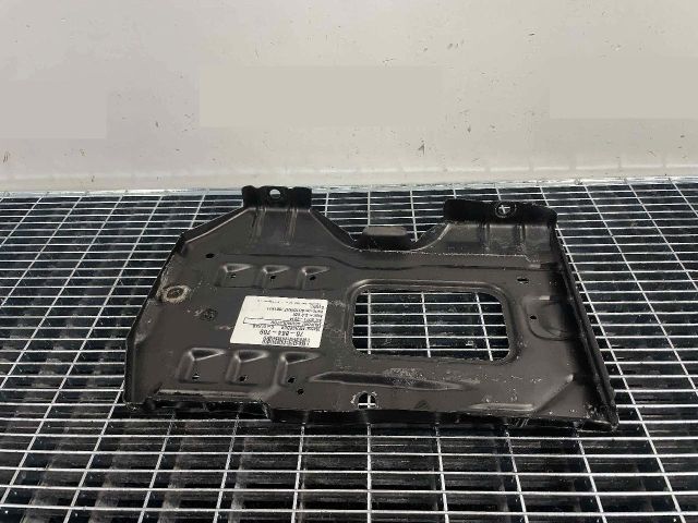 bontott MERCEDES-BENZ C-CLASS Akkumulátor Tartó