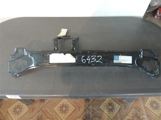 bontott MERCEDES-BENZ C-CLASS Alsó Kereszttartó