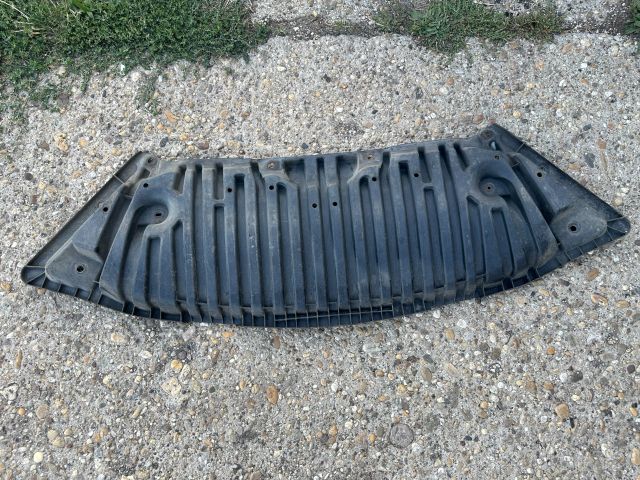 bontott MERCEDES-BENZ C-CLASS Alsó Motorburkolat