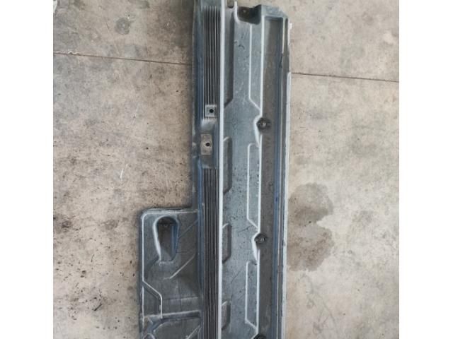 bontott MERCEDES-BENZ C-CLASS Alsó Padlólemez Burkolat