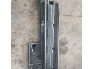 bontott MERCEDES-BENZ C-CLASS Alsó Padlólemez Burkolat