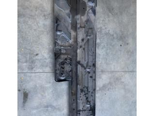 bontott MERCEDES-BENZ C-CLASS Alsó Padlólemez Burkolat