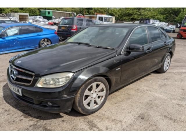 bontott MERCEDES-BENZ C-CLASS Alsó Padlólemez Burkolat