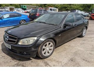 bontott MERCEDES-BENZ C-CLASS Alsó Padlólemez Burkolat