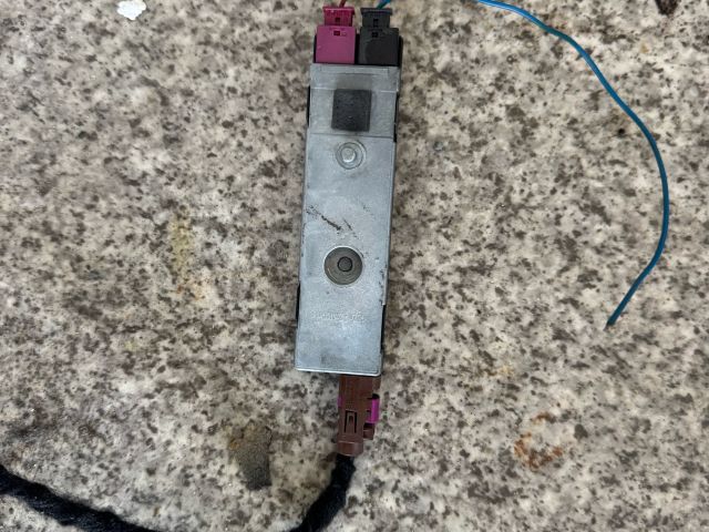 bontott MERCEDES-BENZ C-CLASS Antenna Erősítő