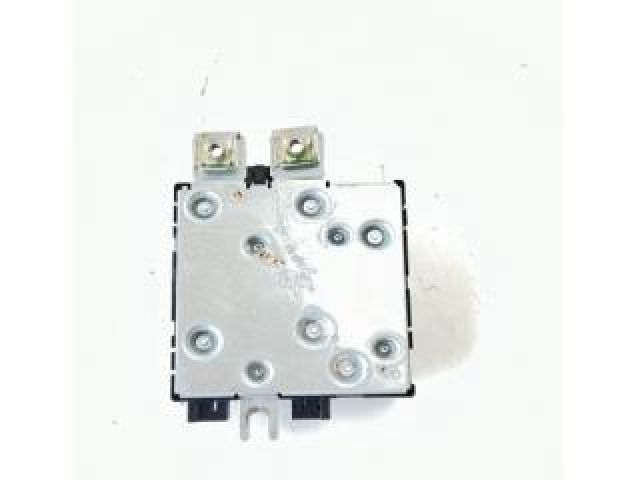 bontott MERCEDES-BENZ C-CLASS Antenna Erősítő