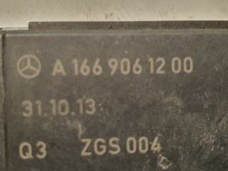 bontott MERCEDES-BENZ C-CLASS Antenna Erősítő