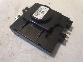 bontott MERCEDES-BENZ C-CLASS Antenna Erősítő