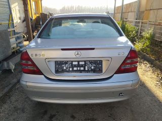 bontott MERCEDES-BENZ C-CLASS Bal B Oszlop Burkolat