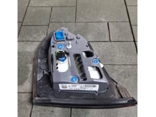 bontott MERCEDES-BENZ C-CLASS Bal Belső Hátsó Lámpa