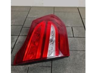 bontott MERCEDES-BENZ C-CLASS Bal Belső Hátsó Lámpa